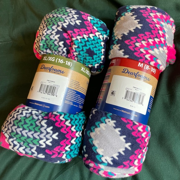 Christmas pajamas - Picture 1 of 2